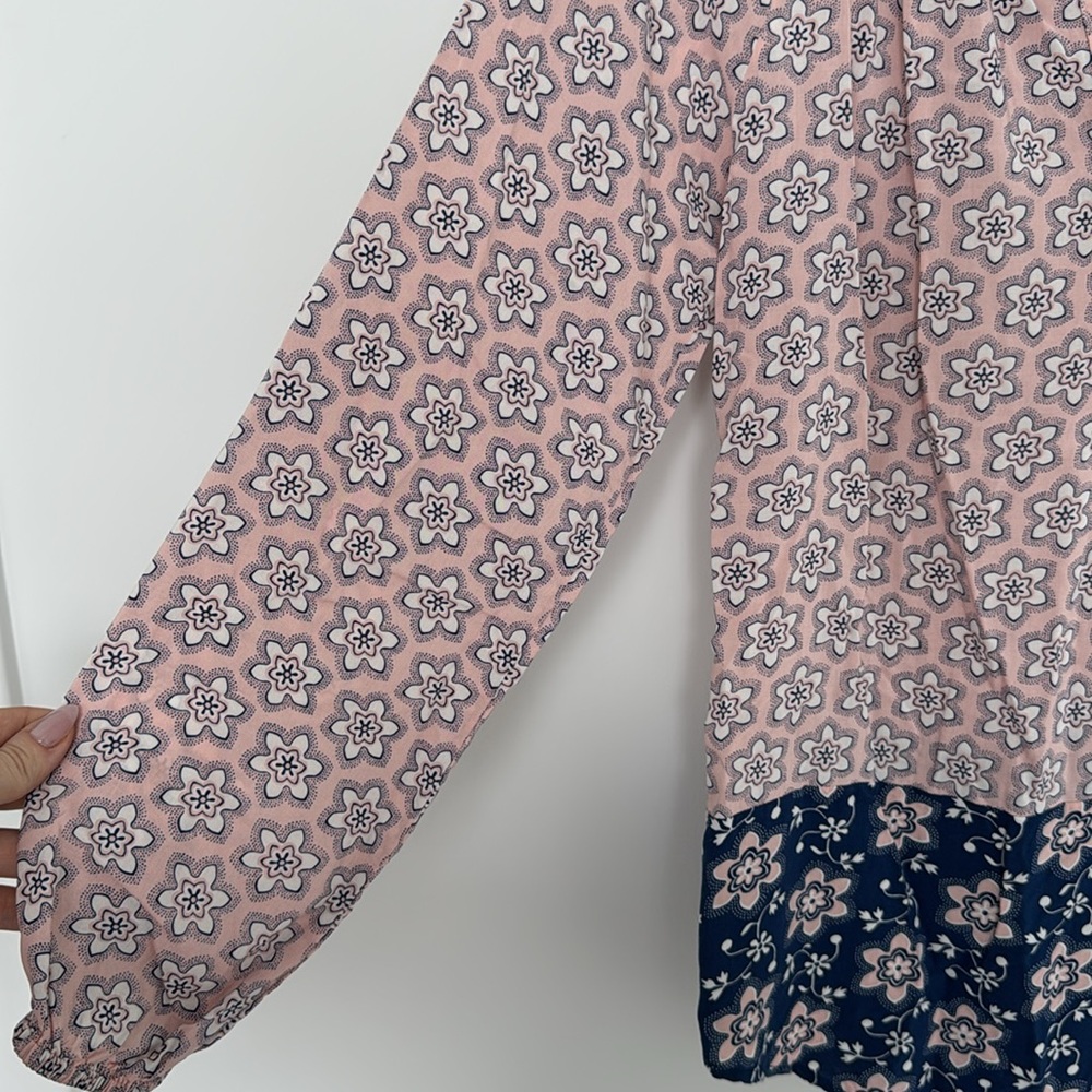 Boden Floral Blouse, Pink and Navy Blue - Size 2 - Picture 3 of 6